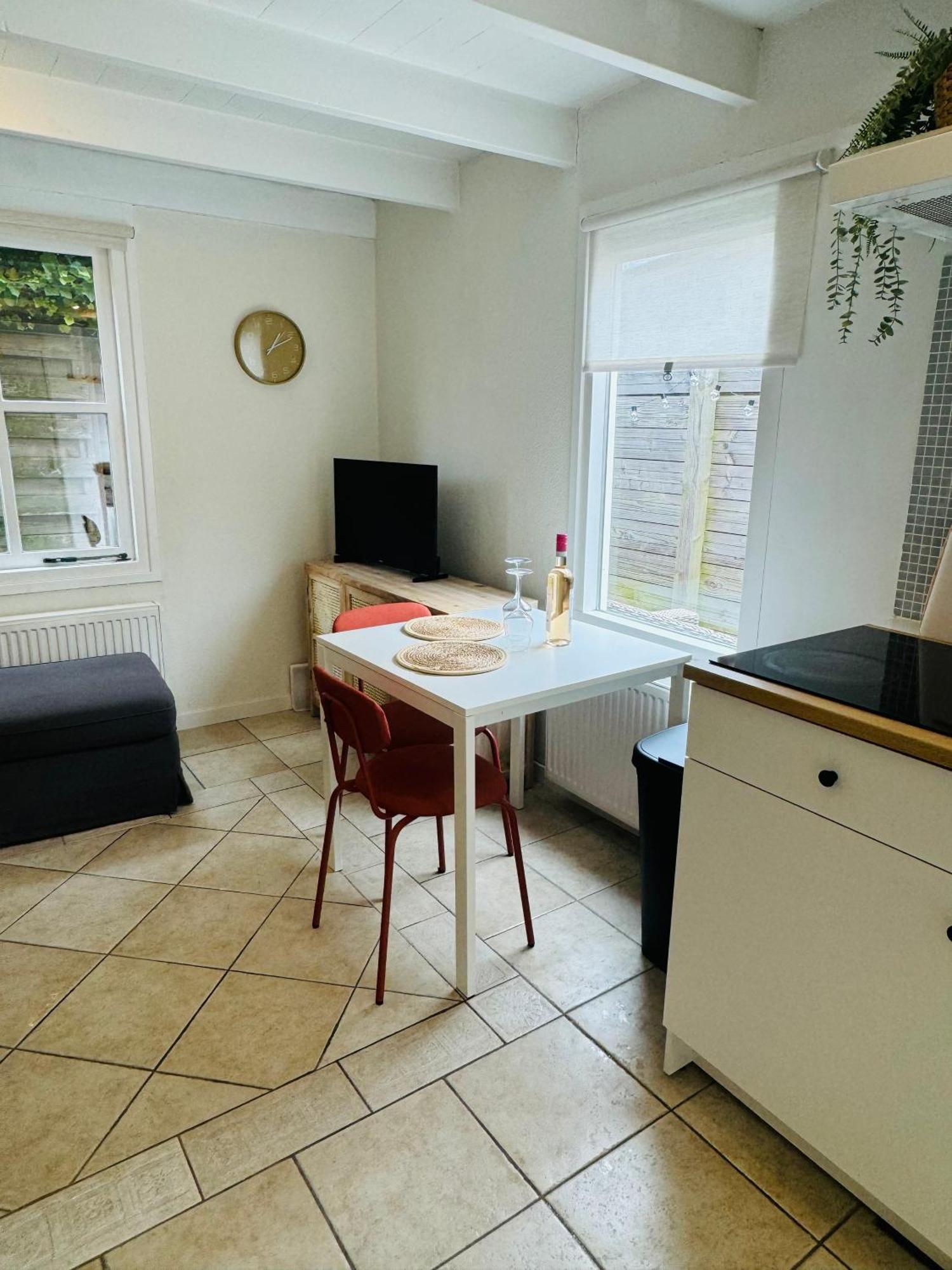 Hello Noordwijk - Tiny House Julianastraat 12 Leilighet Eksteriør bilde
