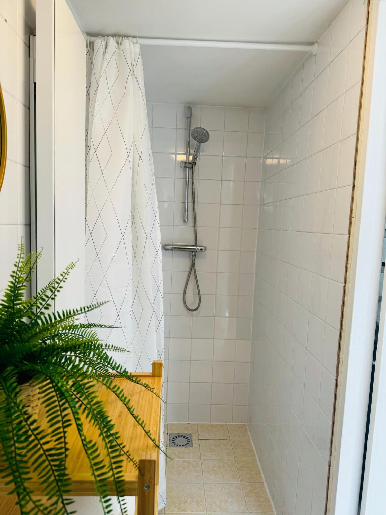 Hello Noordwijk - Tiny House Julianastraat 12 Leilighet Eksteriør bilde